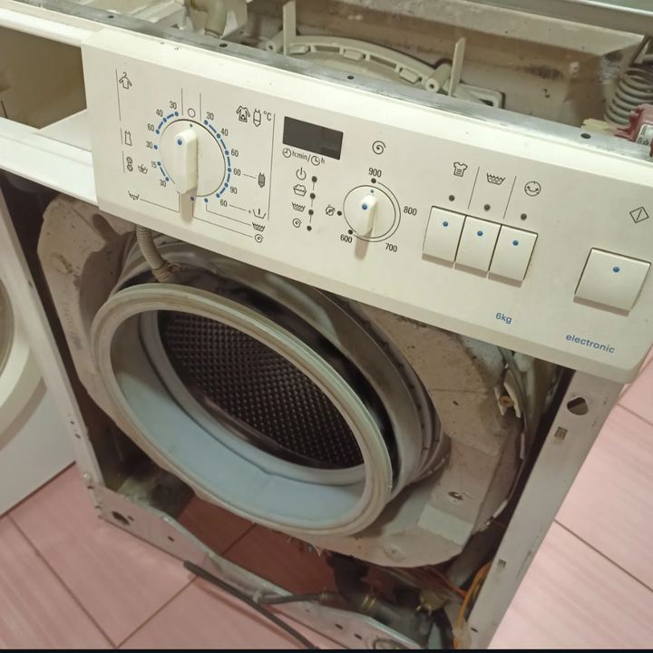 Wymiana szczotek silnika w pralce Siemens, Warszawa